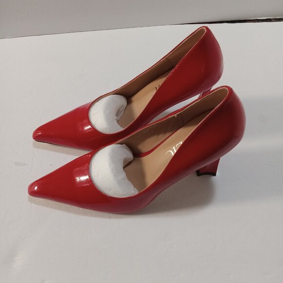 High Heels - Picture 3 of 7